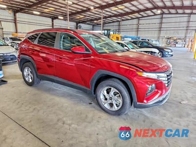 Czwarte zdjęcie samochodu z boku: 2024 HYUNDAI TUCSON SEL VIN:5NMJBCDE4RH411405 - miniatura