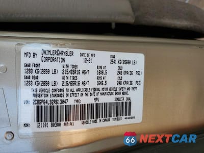 Zdjęcie 13 z 13 samochodu: 2002 CHRYSLER TOWN & COUNTRY LIMITED VIN:2C8GP64L92R613047 - miniatura