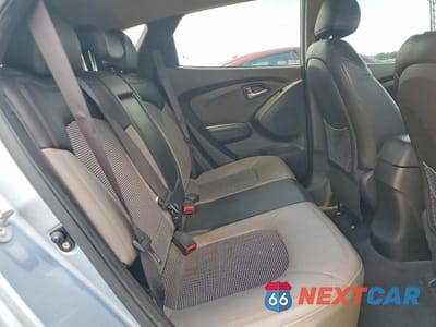 Zdjęcie 10 z 12 samochodu: 2011 HYUNDAI TUCSON GLS VIN:KM8JU3AC6BU205946 - miniatura
