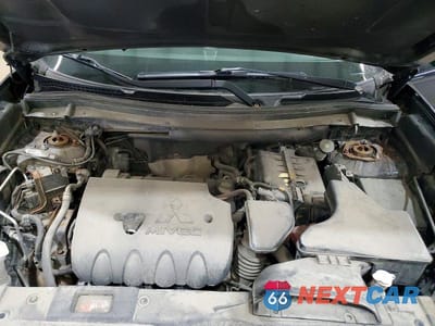 Zdjęcie 12 z 13 samochodu: 2018 MITSUBISHI OUTLANDER VIN:JA4AZ3A37JZ050020 - miniatura