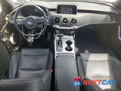 Zdjęcie 8 z 12 samochodu: 2018 KIA STINGER GT VIN:KNAE35LC8J6026938 - miniatura