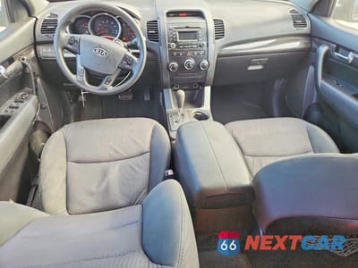 Zdjęcie 8 z 13 samochodu: 2012 KIA SORENTO LX VIN:5XYKT4A27CG248803 - miniatura