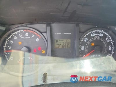 Zdjęcie 9 z 12 samochodu: 2017 TOYOTA TACOMA SR VIN:5TFSX5EN9HX047570 - miniatura