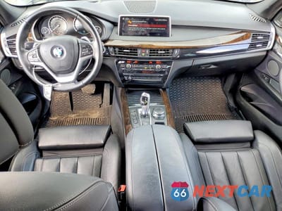 Zdjęcie 8 z 13 samochodu: 2018 BMW X5 XDR40E VIN:5UXKT0C57J0W00344 - miniatura
