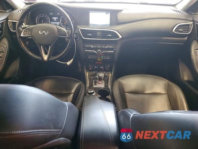Zdjęcie 8 z 12 samochodu: 2017 INFINITI QX30 PREMIUM VIN:SJKCH5CR8HA014535 - miniatura