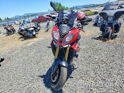 Drugie zdjęcie samochodu z przodu: 2016 BMW S 1000 XR VIN:WB10D1308GZ461813 - miniatura