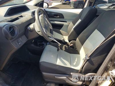 Zdjęcie 7 z 13 samochodu: 2014 TOYOTA PRIUS C TWO VIN:JTDKDTB38E1072183 - miniatura