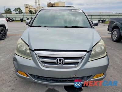 Piąte zdjęcie samochodu w środku: 2005 HONDA ODYSSEY EXL VIN:5FNRL38665B028354 - miniatura