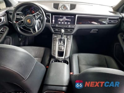 Zdjęcie 8 z 14 samochodu: 2019 PORSCHE MACAN VIN:WP1AA2A5XKLB01683 - miniatura