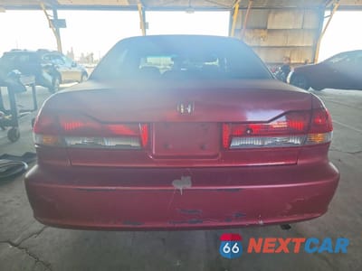 Zdjęcie 6 z 12 samochodu: 2002 HONDA ACCORD EX VIN:JHMCG66062C025925 - miniatura