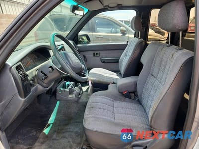 Zdjęcie 7 z 12 samochodu: 1996 TOYOTA TACOMA XTRACAB VIN:4TAVL52N5TZ212908 - miniatura