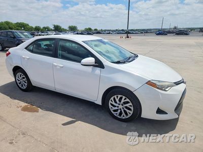 Czwarte zdjęcie samochodu z boku: 2018 TOYOTA COROLLA LE VIN:5YFBURHE3JP840007 - miniatura