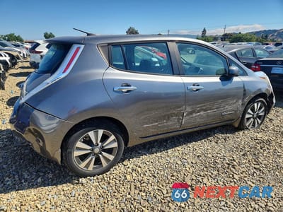 Trzecie zdjęcie samochodu z tyłu: 2015 NISSAN LEAF SV VIN:1N4AZ0CP8FC323762 - miniatura
