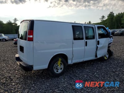 Trzecie zdjęcie samochodu z tyłu: 2017 CHEVROLET EXPRESS G2500 VIN:1GCWGAFF7H1192093 - miniatura