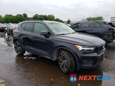 Czwarte zdjęcie samochodu z boku: 2020 VOLVO XC40 T5 R-DESIGN VIN:YV4162UMXL2237290 - miniatura
