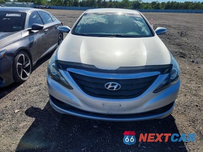 Piąte zdjęcie samochodu w środku: 2014 HYUNDAI SONATA GLS VIN:5NPEB4AC6EH820531 - miniatura