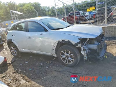 Czwarte zdjęcie samochodu z boku: 2020 MAZDA CX-3 SPORT VIN:JM1DKFB79L1469014 - miniatura