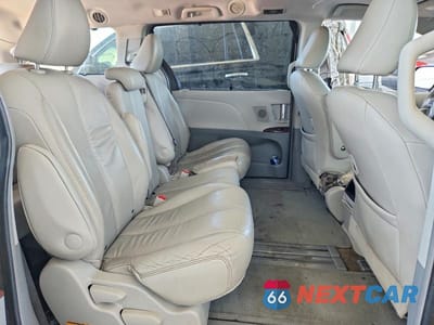 Zdjęcie 11 z 14 samochodu: 2011 TOYOTA SIENNA XLE 8-PASSENGER VIN:5TDYK3DC1BS174114 - miniatura