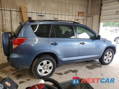 Trzecie zdjęcie samochodu z tyłu: 2008 TOYOTA RAV4 BASE VIN:JTMZD35V785116442 - miniatura