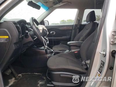 Zdjęcie 7 z 12 samochodu: 2017 KIA SOUL BASE VIN:KNDJN2A21H7502701 - miniatura