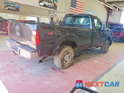 Trzecie zdjęcie samochodu z tyłu: 2011 FORD F250 SUPER DUTY VIN:1FTBF2B69BEB25623 - miniatura