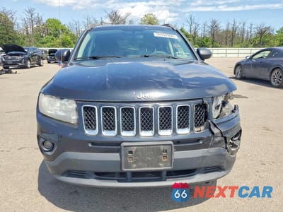 Piąte zdjęcie samochodu w środku: 2014 JEEP COMPASS SPORT VIN:1C4NJDBB2ED510679 - miniatura