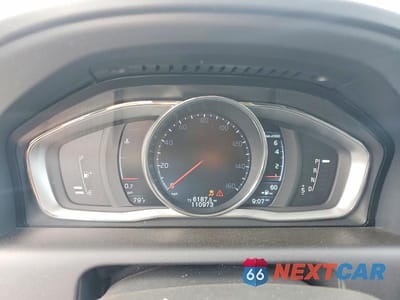 Zdjęcie 9 z 13 samochodu: 2016 VOLVO XC60 T6 PREMIER VIN:YV449MRK6G2903154 - miniatura
