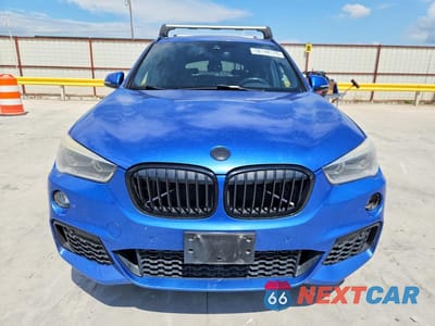 Piąte zdjęcie samochodu w środku: 2017 BMW X1 XDRIVE28I VIN:WBXHT3C37H5F80031 - miniatura