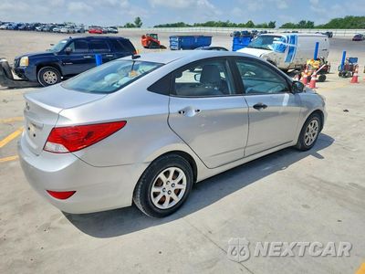 Trzecie zdjęcie samochodu z tyłu: 2012 HYUNDAI ACCENT GLS VIN:KMHCT4AE5CU082631 - miniatura