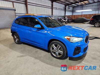 Czwarte zdjęcie samochodu z boku: 2021 BMW X1 SDRIVE28I VIN:WBXJG7C06M5S33428 - miniatura