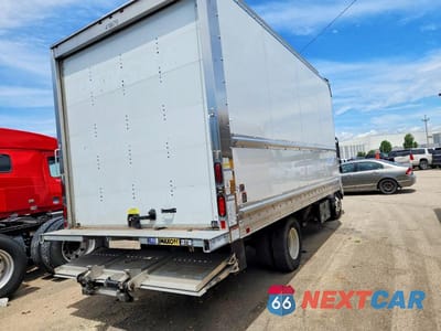 Czwarte zdjęcie samochodu z boku: 2024 ISUZU NPR HD BOX TRUCK VIN:JALC4W16XR7015678 - miniatura
