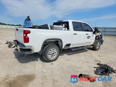 Trzecie zdjęcie samochodu z tyłu: 2021 CHEVROLET SILVERADO K2500 HEAVY DUTY VIN:1GC1YLE79MF116126 - miniatura