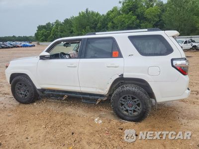 Drugie zdjęcie samochodu z przodu: 2020 TOYOTA 4RUNNER SR5 PREMIUM VIN:JTEBU5JR9L5825190 - miniatura