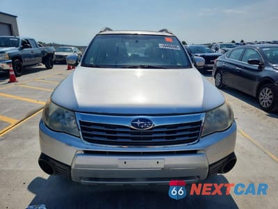 Piąte zdjęcie samochodu w środku: 2010 SUBARU FORESTER 2.5X PREMIUM VIN:JF2SH6CCXAH720551 - miniatura