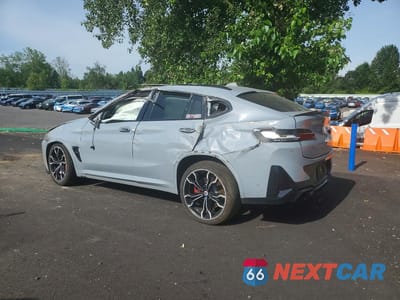 Drugie zdjęcie samochodu z przodu: 2023 BMW X4 M VIN:5YM23EC03P9R31145 - miniatura