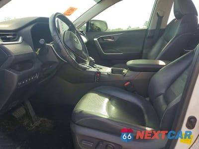 Zdjęcie 7 z 13 samochodu: 2019 TOYOTA RAV4 LIMITED VIN:JTMN1RFV7KD521559 - miniatura