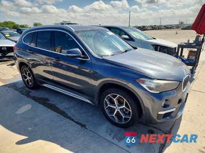 Czwarte zdjęcie samochodu z boku: 2018 BMW X1 SDRIVE28I VIN:WBXHU7C30J5L09402 - miniatura