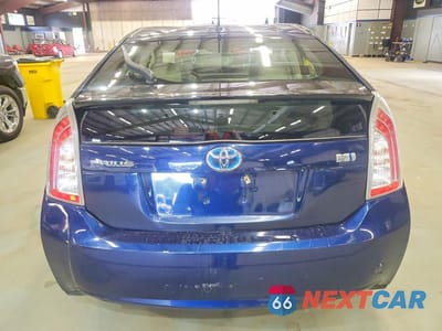 Zdjęcie 6 z 12 samochodu: 2014 TOYOTA PRIUS TWO VIN:JTDKN3DU5E0387239 - miniatura