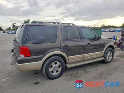 Trzecie zdjęcie samochodu z tyłu: 2005 FORD EXPEDITION EDDIE BAUER VIN:1FMFU17585LA97617 - miniatura