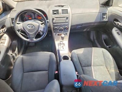 Zdjęcie 8 z 12 samochodu: 2010 TOYOTA COROLLA S VIN:1NXBU4EE7AZ263682 - miniatura