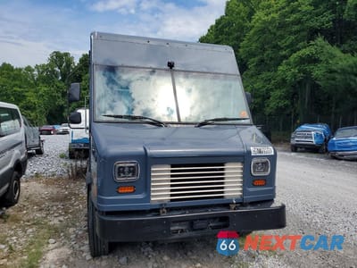 Piąte zdjęcie samochodu w środku: 2021 FORD F59 VIN:1F65F5KN9M0A04941 - miniatura