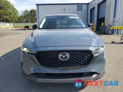 Piąte zdjęcie samochodu w środku: 2024 MAZDA CX-5 PREFERRED VIN:JM3KFBCL3R0512218 - miniatura