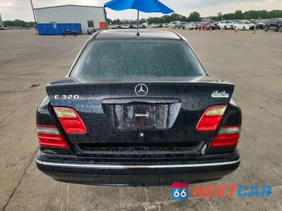 Zdjęcie 6 z 12 samochodu: 2000 MERCEDES-BENZ E 320 VIN:WDBJF65J4YB061311 - miniatura