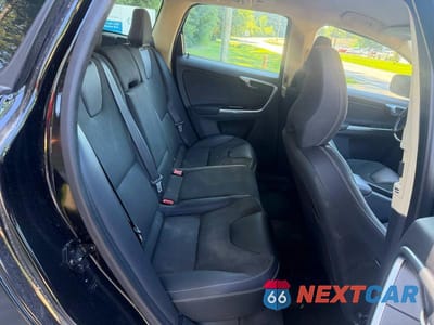 Zdjęcie 6 z 10 samochodu: 2012 VOLVO XC60 3.2 P VIN:YV4940DZ6C2274992 - miniatura