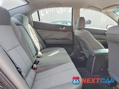 Zdjęcie 10 z 12 samochodu: 2010 MITSUBISHI GALANT ES VIN:4A32B3FF4AE009950 - miniatura