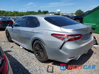 Drugie zdjęcie samochodu z przodu: 2018 TOYOTA CAMRY SE VIN:4T1B11HK7JU620836 - miniatura
