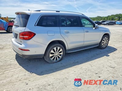 Trzecie zdjęcie samochodu z tyłu: 2017 MERCEDES-BENZ GLS 450 4MATIC VIN:4JGDF6EE6HA847839 - miniatura