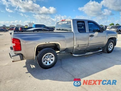 Trzecie zdjęcie samochodu z tyłu: 2012 CHEVROLET SILVERADO C1500 LS VIN:1GCRCREA0CZ174154 - miniatura