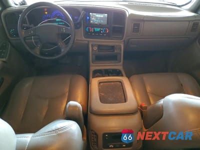 Zdjęcie 8 z 12 samochodu: 2004 GMC NEW SIERRA K1500 VIN:2GTEK13T641398840 - miniatura