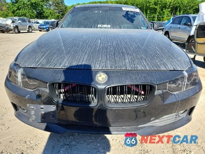 Piąte zdjęcie samochodu w środku: 2014 BMW 320 I XDRIVE VIN:WBA3C3G58ENS67711 - miniatura